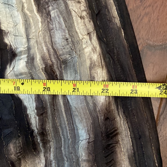 🆕 H&M skirt in size 10 - Picture 7 of 9